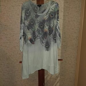 Peacock feather shark tail tunic size 3x